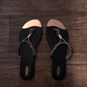 [MOSSIMO] sandals